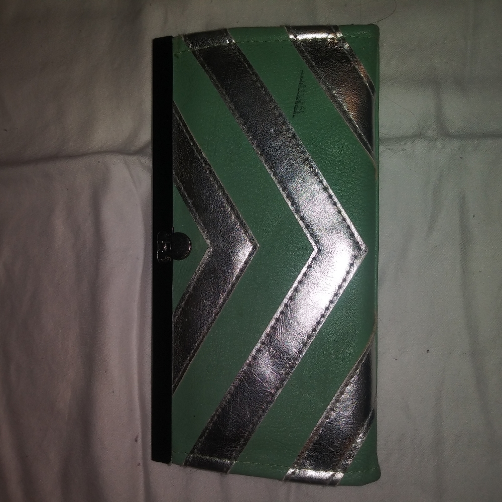 Wallets - Picture 4 of 6